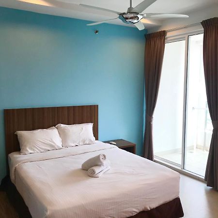 Mansion One Suites By Little Cabin George Town Exteriör bild